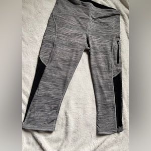 Lululemon capri